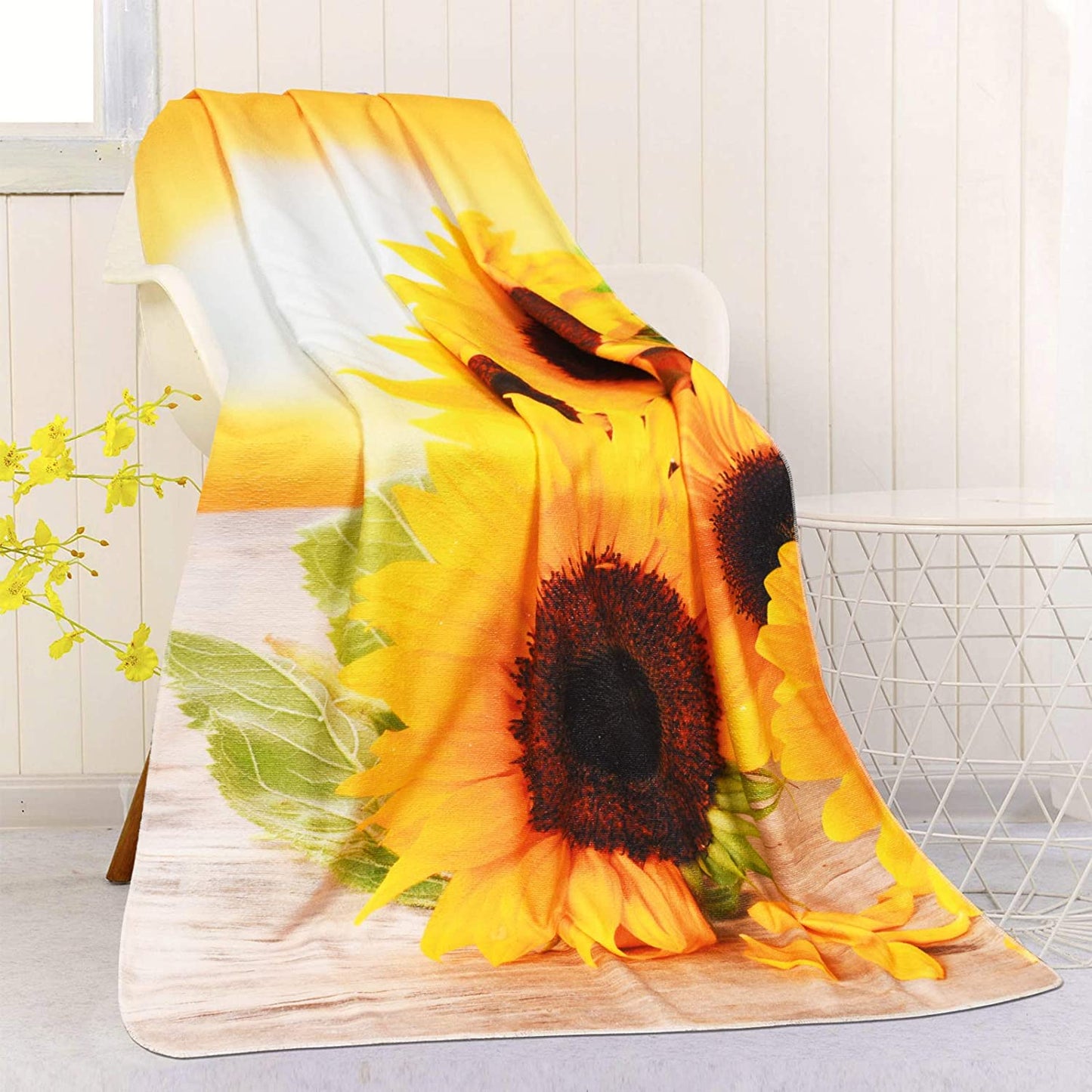 Alishomtll Yellow Bath Towel Sets With Sunflower Pattern Include Beach Towel, Hand Towel and Wash Towel, Super Soft Water Absorbent