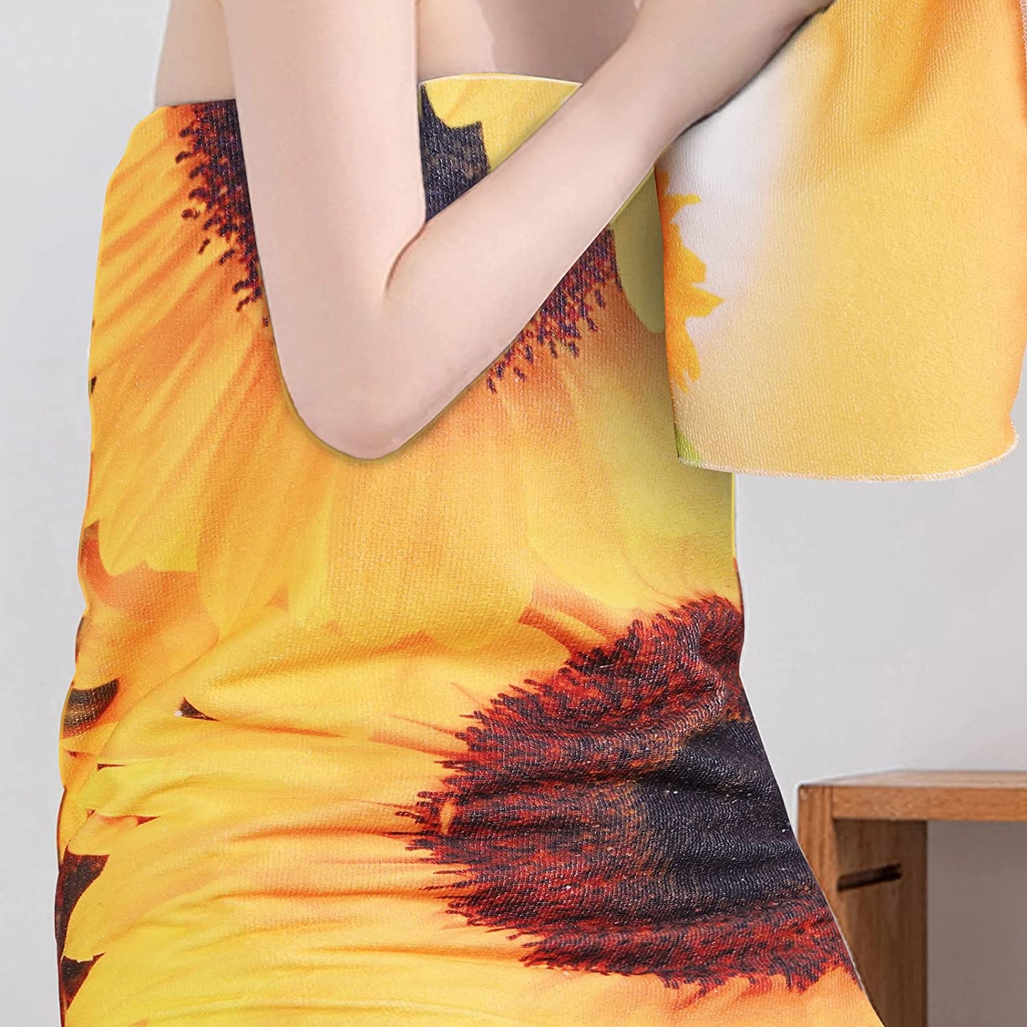 Alishomtll Yellow Bath Towel Sets With Sunflower Pattern Include Beach Towel, Hand Towel and Wash Towel, Super Soft Water Absorbent